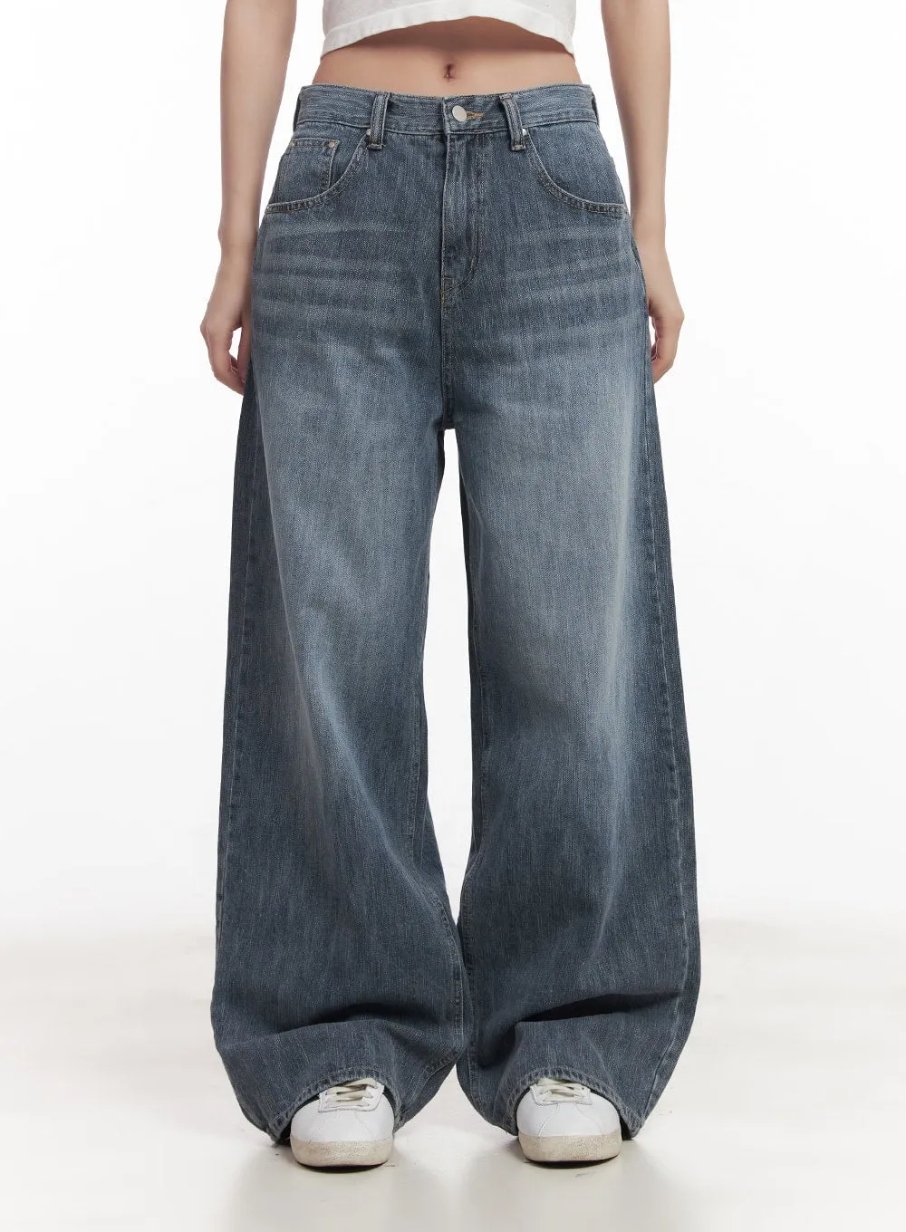 Cecile Classic Wide-Leg Washed Jeans CM528